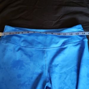 Avia Pants - Avia athletic pant NWOT capri! Avia Pants - Avia athletic pant NWOT capri!